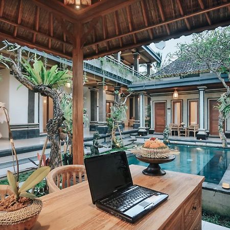 สิตาลา สวีท Bed & Breakfast อูบุด ภายนอก รูปภาพ
